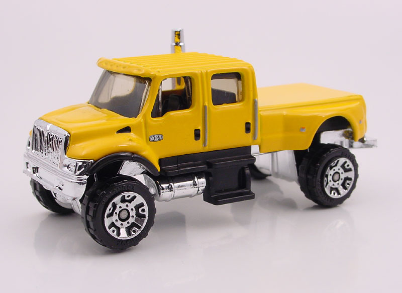 mb687-01.jpg