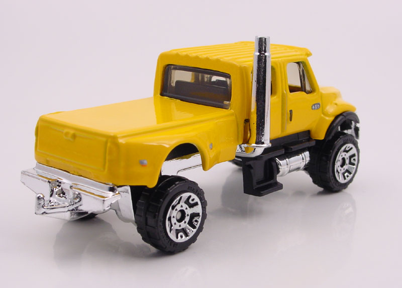 mb687-02.jpg